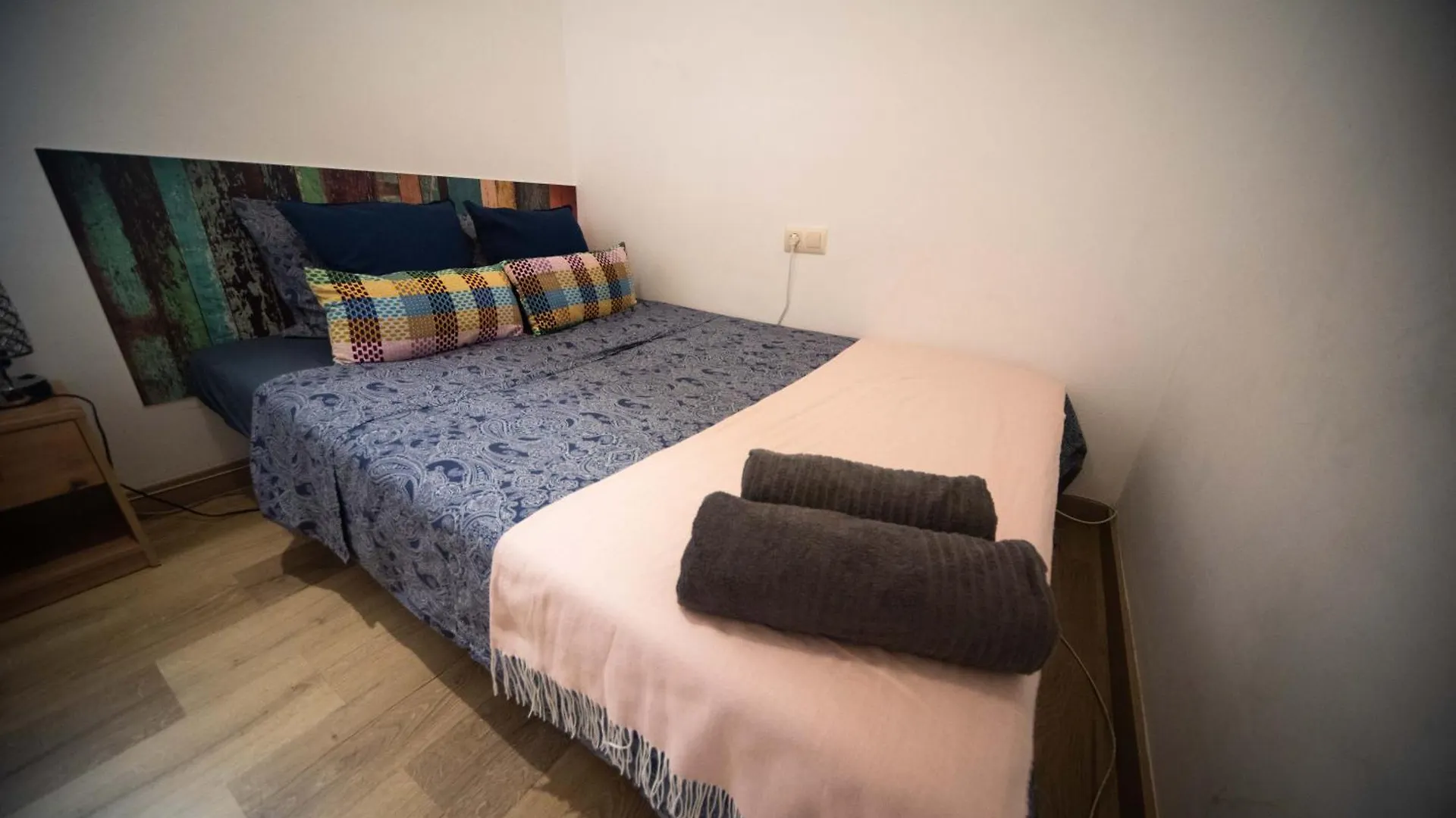 Hostal By Barcelona Port Rooms