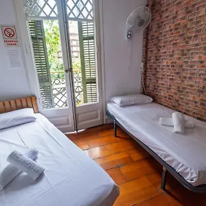  Hostal Diagonal House